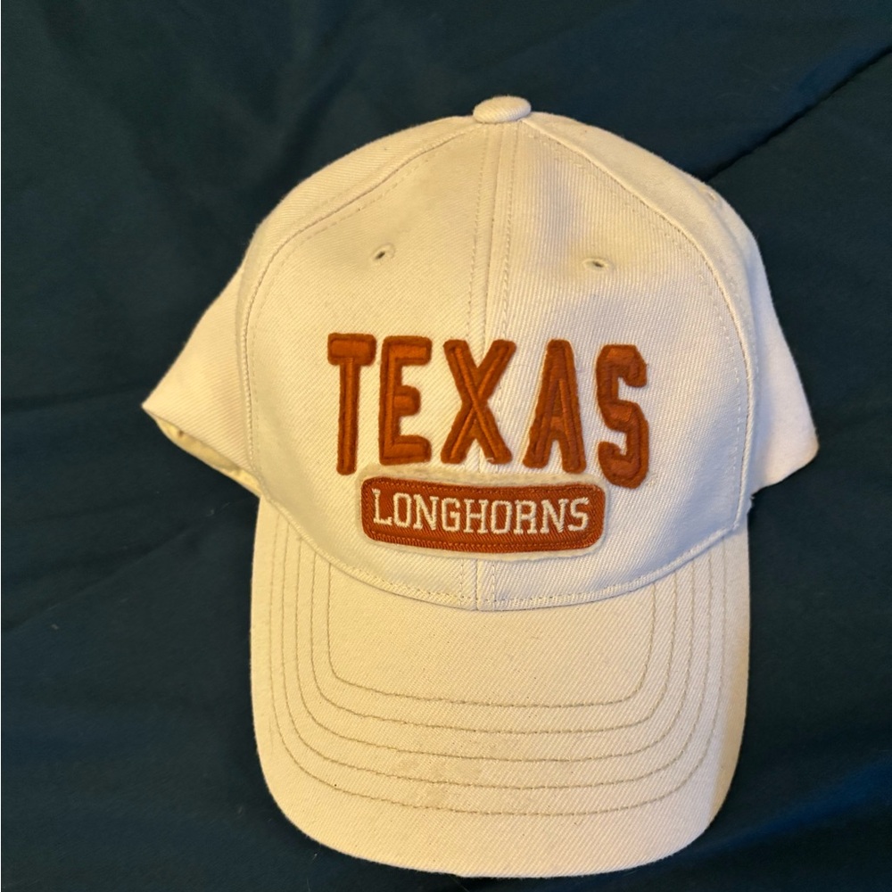 White Texas Longhorns Ball cap -New. Adult Size Medium.